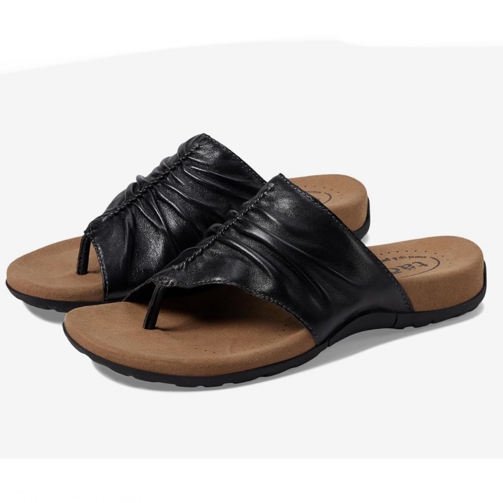 Taos GIFT Leather Thong Sandals in Black ~ Size 7